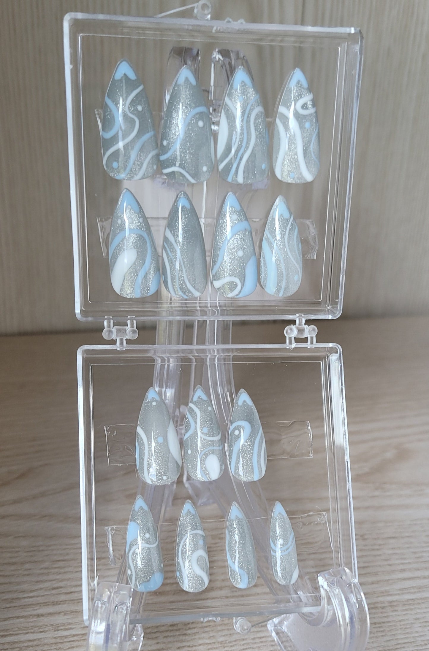 Cat Eye - Azula Swirls Stiletto Press - On